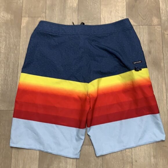 Mens Nwot‎ Rip Curl Beach Swim Shorts - Picture 2 of 7